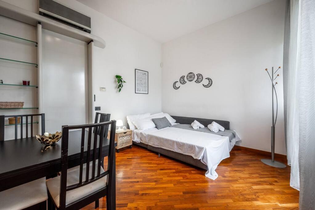 Carrobbio'S Nest - Elegant With Wifi And Netflix Daire Milano Dış mekan fotoğraf